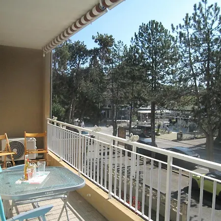 Enjoy The Sun From Our Lovely Terrace Апартаменты